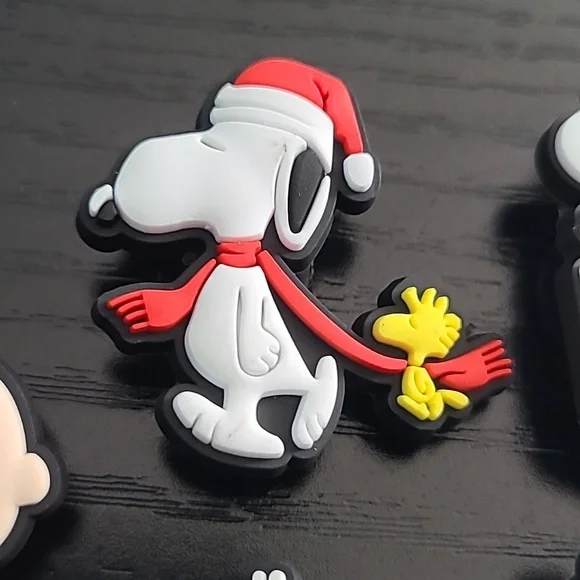 Peanuts Character Inspired Croc Shoe Charms (Set of 12) - Picture 2 of 15